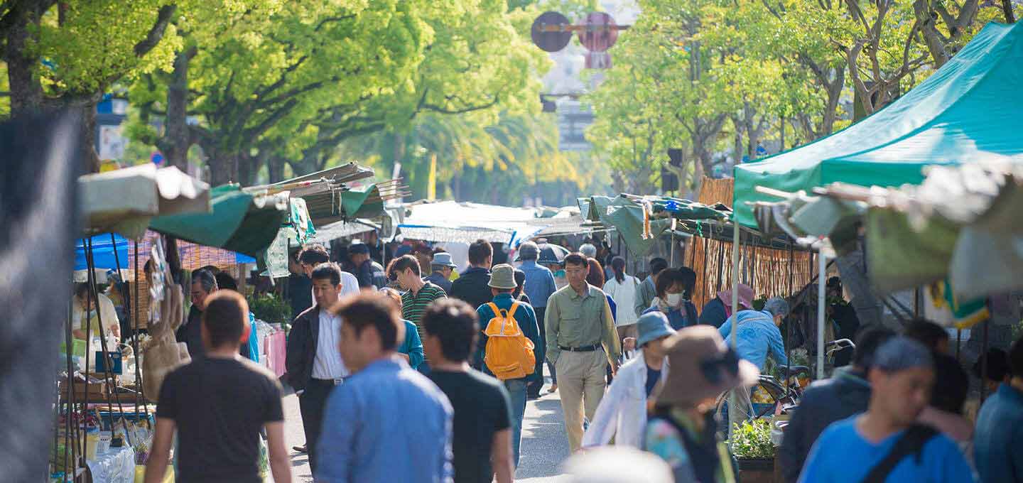 日曜集市是指