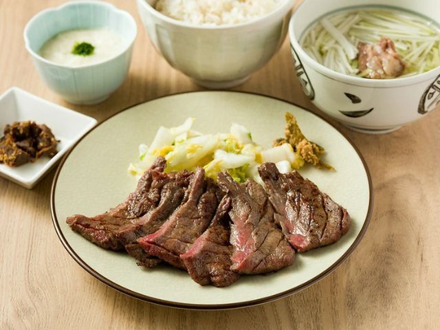 Gyutan-yakisemmontemmorinomiyakotasukenihombashiten