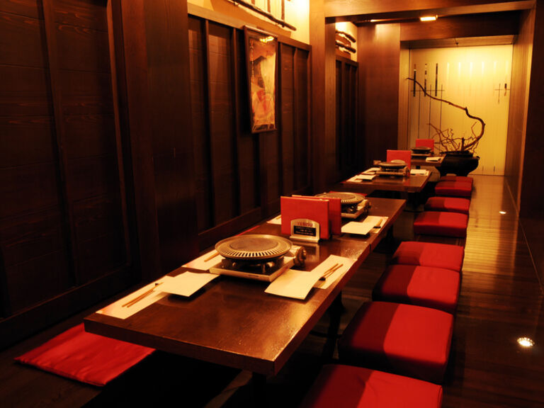 黑毛和牛饭店　样　（YO－U）_店内景观