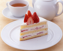 HARBS 大名古屋大厦店_口味清爽的生奶油与草莓相得益彰：“草莓蛋糕”