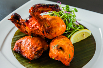 NIRVANA　纽约_凝缩放养鸡美味的“印度烤鸡”
