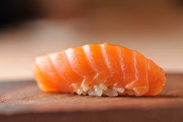 鮨菜 和喜智_色泽鲜亮红润的“樱花鲑鱼”
