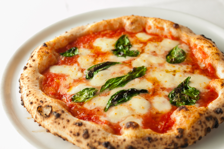 ristorante　la　Tenda　Rossa_以意大利制造柴炉烧烤的“披萨·玛格丽特”