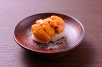 寿司 MATSUMOTO_配岩盐食用、充满海洋风味的“盐水海胆”