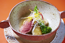 NU-JI_低温烹调，美味浓缩的“【炖菜】伊江岛鸭、小丸芋合炖”