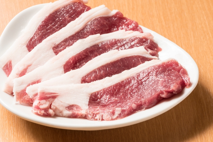 成吉思汗烤肉 牧羊人之店“ITADAKIMASU”_色泽深红的肉品原本的味道就足够美味的一品“里脊”