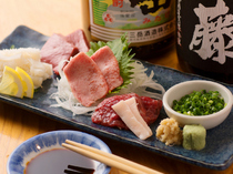 TANKA 总店_每日用肉由熊本直送店内，口味独特，口感超群的“生马片”