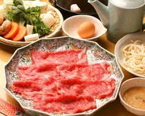 WATA半_全身心感受肉类美味的「满满三田牛肉寿喜烧 8,580日元(含税)套餐」