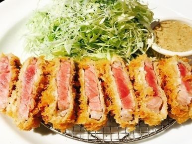 隐秘之家个室居酒屋肉割烹 En No Utage 新宿店位于新宿东口 歌舞伎町 东京都savor Japan 风味日本