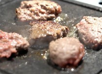 熟成和牛牛排 Grilled Aging・Beef 神田淡路町店_半熟汉堡排 150克