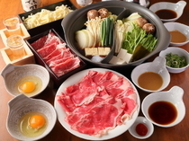 NIITAKA_可同时吃到日式涮涮锅和寿喜烧两种美味的新式菜肴————“饕餮日式鸳鸯锅“松”涮涮锅＆寿喜烧”