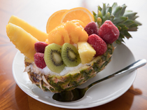 雪之华 那霸国际通路店_要提前一天预约 季节性水果满满的“凤梨和热带水果”