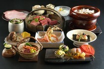 日本烤肉HASEGAWA 别馆 银座店_「时令豪华食材尽享套餐」在推荐套餐的基础上，加入了时令超豪华食材的特别套餐