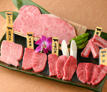 肉的田岛 扇桥本店_不管哪一种，都是精选的松阪牛！“特选松阪牛多吃”