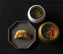茶亭_分三阶段品味极品自制酱汁，享受美味的“口水鸡”