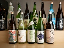 SAKE BAR CHOCO CHOCO_汇集了以关西地区为中心的酒厂名酒“各种日本酒”