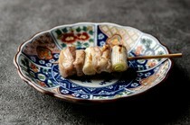 熊的烤鸡肉串cocoro_出色的食材和厨艺技术编织的一串“究极鸡的烤鸡肉串”
