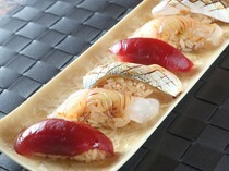 难波千日前　鮨　麟海_请尽情享用由手艺精湛的寿司师傅订制的“大将omakase套餐”