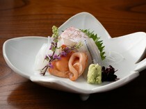 京风一品料理  KIYOMIZU_可以尽享一期一会的鲜度的“刺身拼盘”