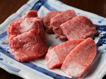 焼肉Horumon　大五郎_各部位带有丰富个性的美味“红肉3种（臀肉，牛胸腹板，腹胁肉）”