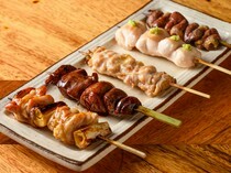 yakitori shouchan 惠比寿_使用当天新鲜食材，由厨师以精准的火候烤制程度提供“厨师推荐五串”。