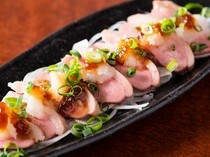 酔一_"自制鸭肉叉烧"是受欢迎的美食之一，每一口都能感受到咀嚼中散发出的鸭肉风味。