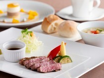 Restaurant　Pavé_品尝地产牛肉优雅的美味“长崎县产牛肉晚餐”
