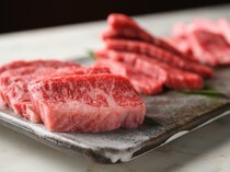 
  烤肉内脏上田屋 两国清澄通路店_肉类专家推荐“精选和牛”