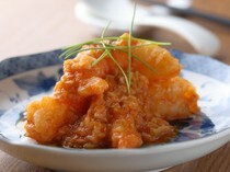 麻布 勇_轻盈口感与甜辣酱相融的『天然虾炒辣椒酱』