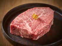 烧肉RIKIO_珍贵价值的象徵，精心挑选的顶级牛肉“夏多布里昂”