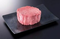 熟成飞驒牛烧肉GYU-SUKE_品尝肉本身的美味，入口即化的顶级口感“夏多布里昂牛排”
