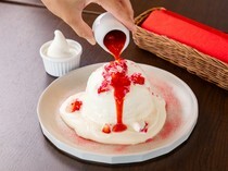 Cafe Rob 广岛宫岛口店_店铺限定的原创舒芙蕾“雪融草莓舒芙蕾”