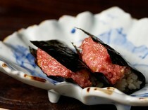 
  #肉TOIEBA松田 奈良本店_奢华的生肉体验。展现精湛工艺的“Toro Taku”。