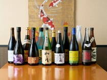 Shabu-Shabu Ogami_以日本酒、葡萄酒为代表的“店主精选的酒品”