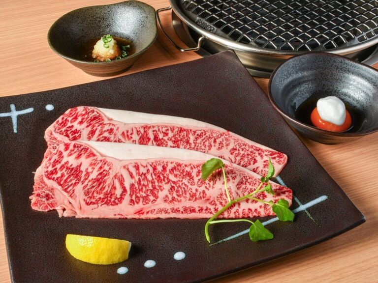 黑毛和牛 烧肉山喜_菜肴