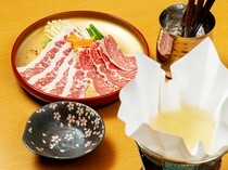 国产马肉专门店凯旋门_以马肉为主要食材，是一种全新的涮涮锅体验“樱锅”