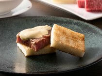 银座Cobau並木通店_绝品的特色菜『香煎夏多布里昂牛排三明治』