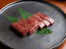 赤坂金舌_享受融化在舌头上的嫩滑口感的”日本第一的肝脏熔岩烧烤”